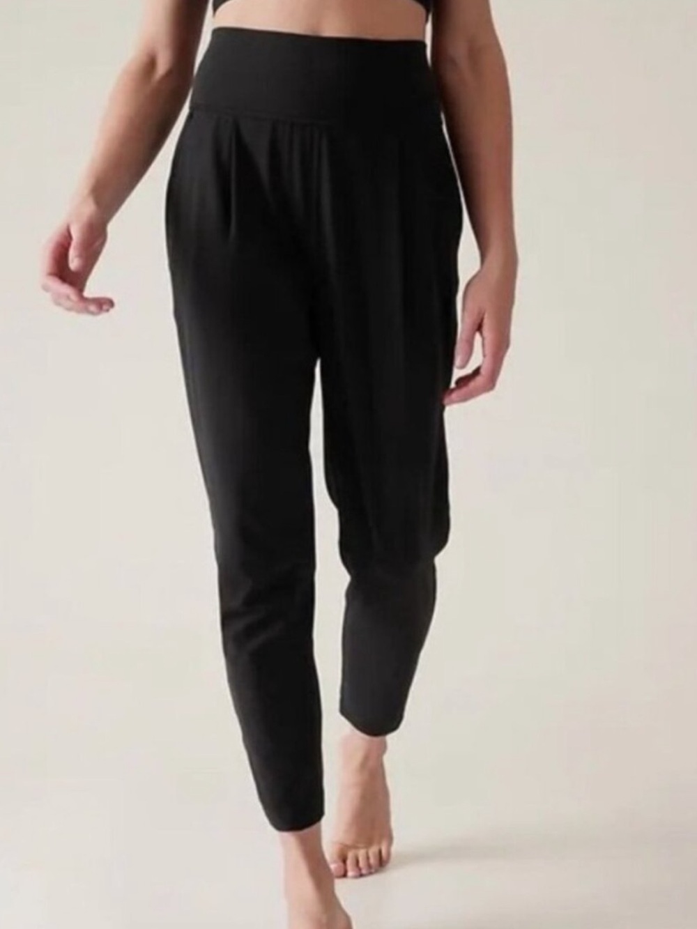 ATHLETA Black Elation Pants size Medium baggy hip material